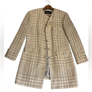 Louis Feraud SZ. 10 All wool vintage tweed long jacket great used condition